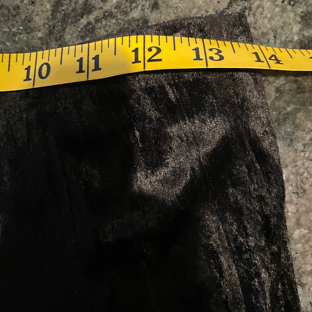 Black Velvet Maxi Skirt Size M, Full Skirt, Elastic Waistband - Picture 6 of 6